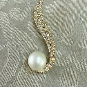 Vintage Gold-Tone Pearl and Crystal Swirl Brooch